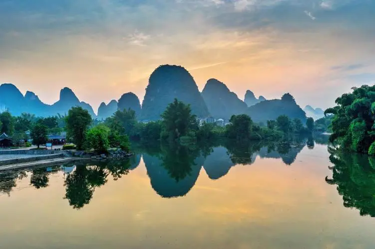 无人化高效智慧工厂